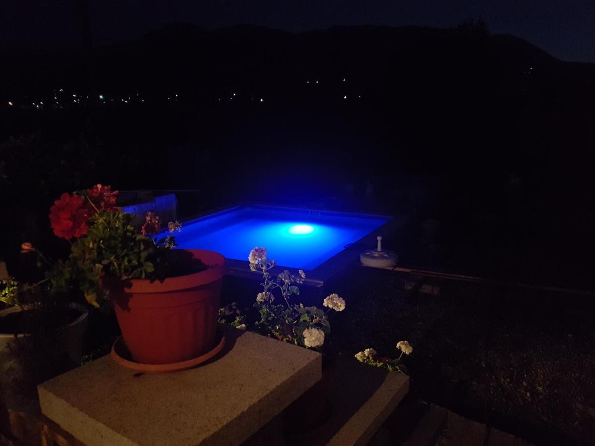 Къща За Гости Каза Роза - Swiss Style Chalet Casa Rosa Guest House Kyustendil Exterior photo